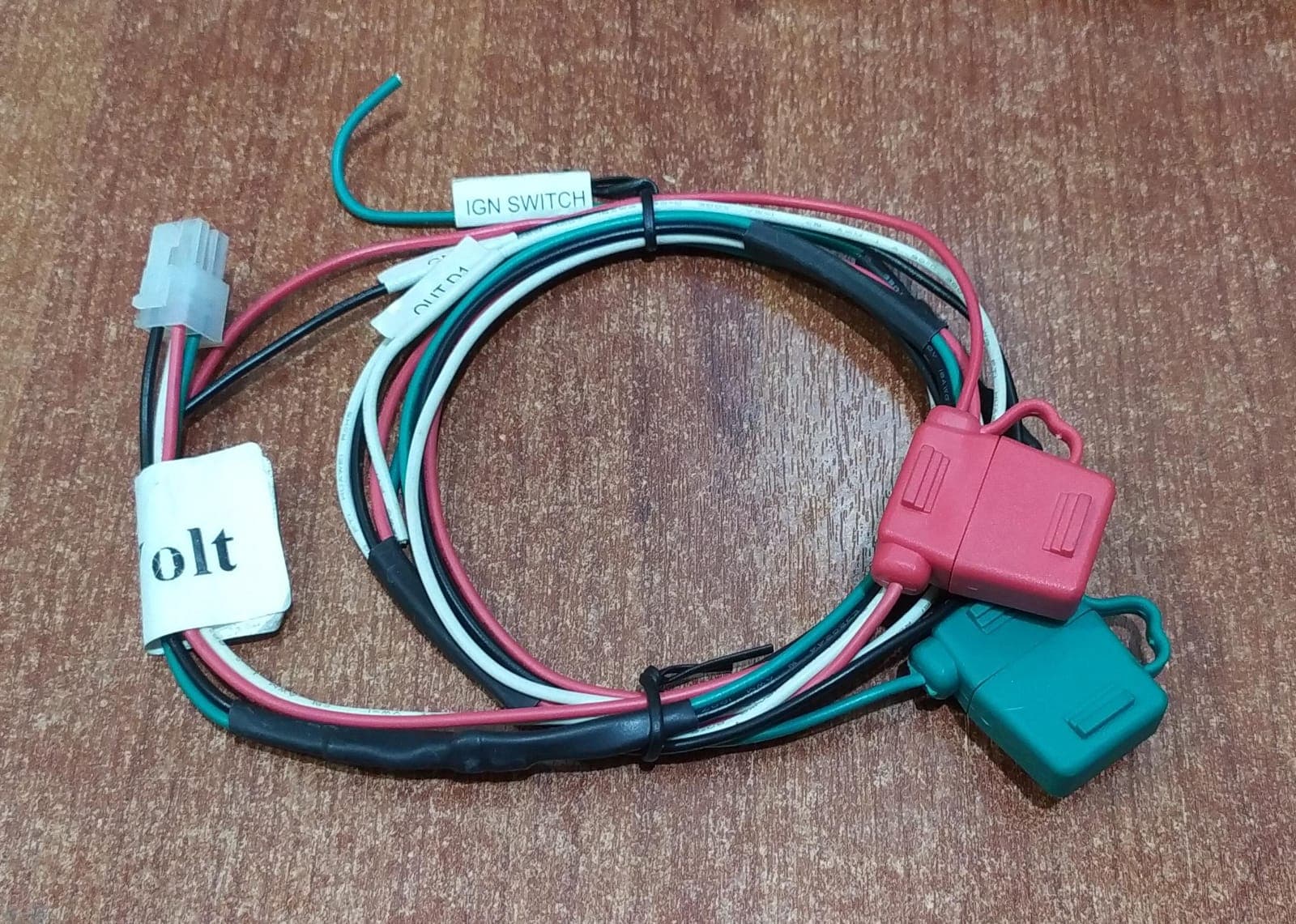 Arnés Eléctrico 12 V con Fusibles blade, conector molex para alarmas, GPS y accesorios automotrices — imagen 1