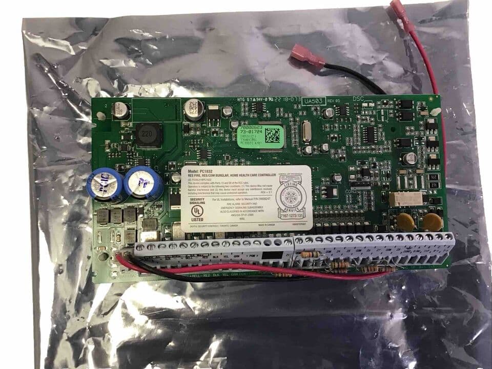 Placa madre del sistema de alarma de zona DSC PC1832 8-32 — imagen 4