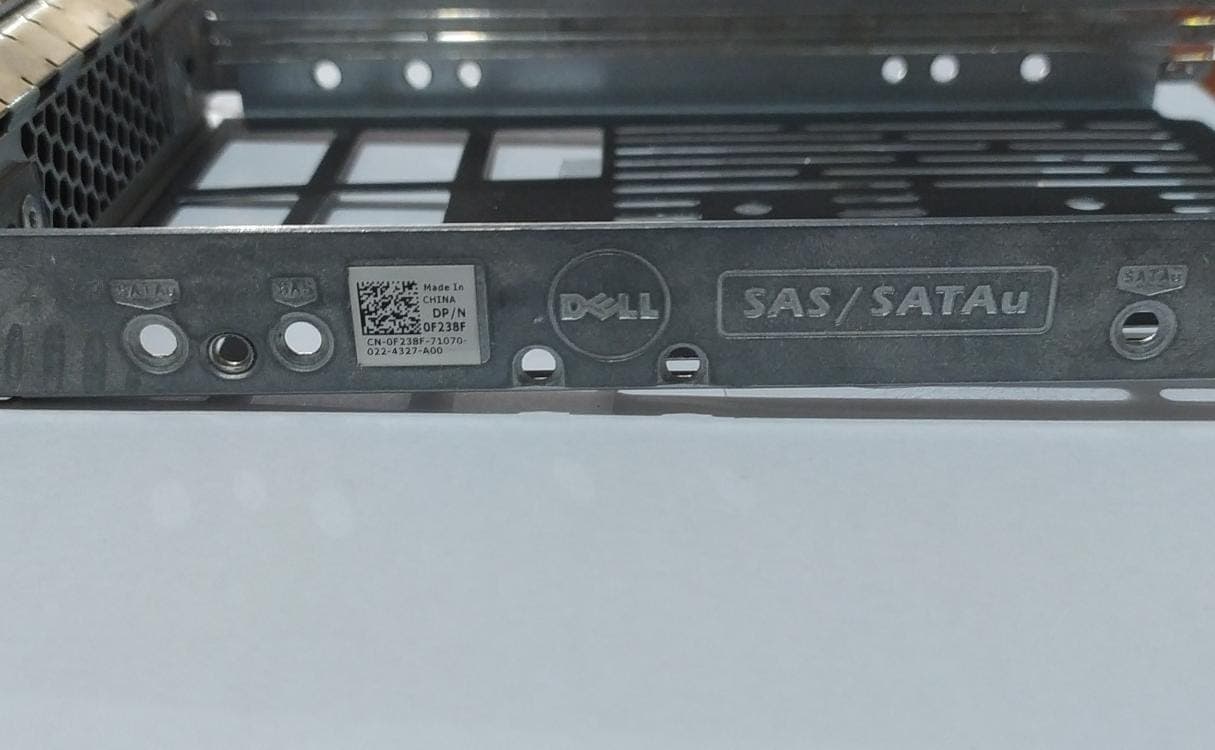 Bandeja / Bahía de Disco Duro | 0F238F | CN-0F238F-71070-022-4327-A00 | DELL | SAS / SATA | 300Gb 15K RPM | 3.5" — imagen 4
