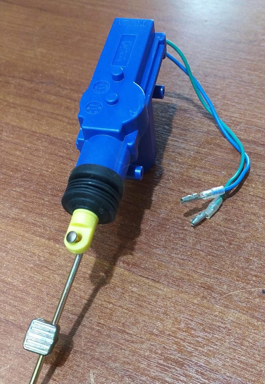 Actuador seguro puerta Dog Security DC 12V universal (varilla 300 mm) para cierre centralizado — imagen 2