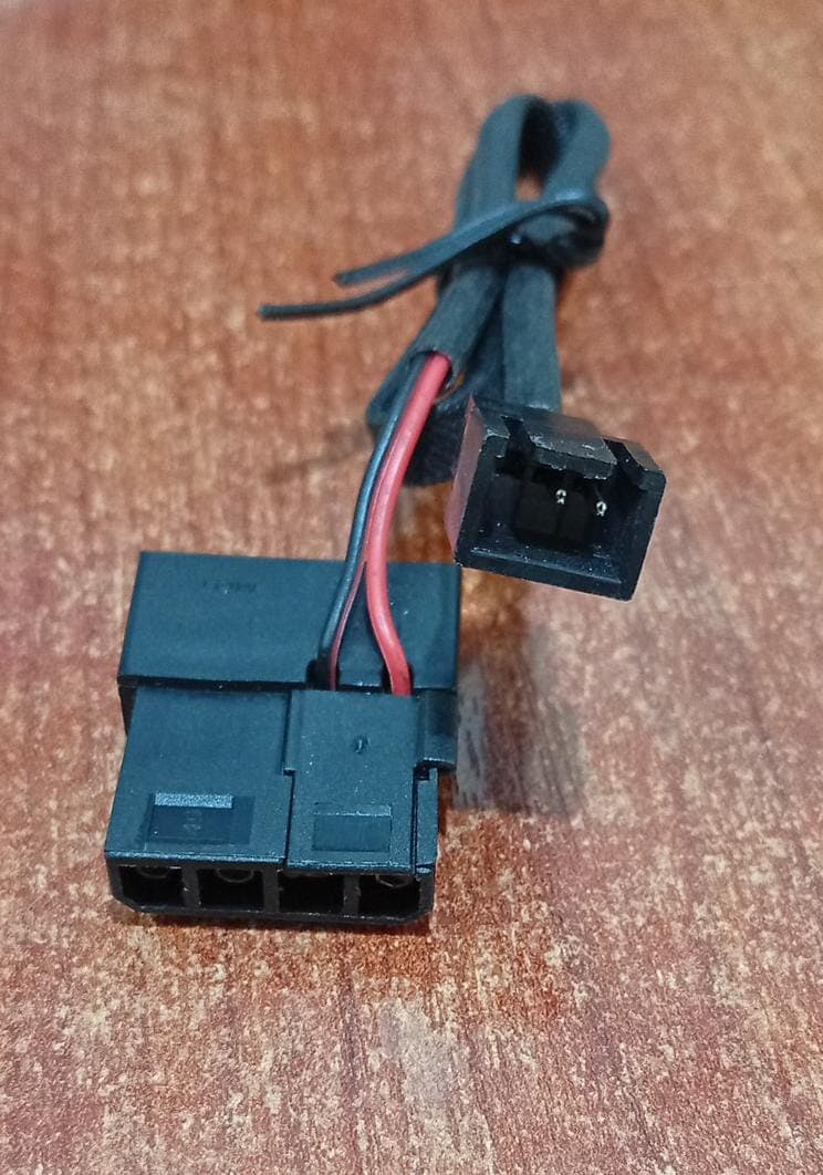 Adaptador Cable 4 Pin Molex → Conector ventilador 2 Pines 12 V (PC / fuente) — imagen 2