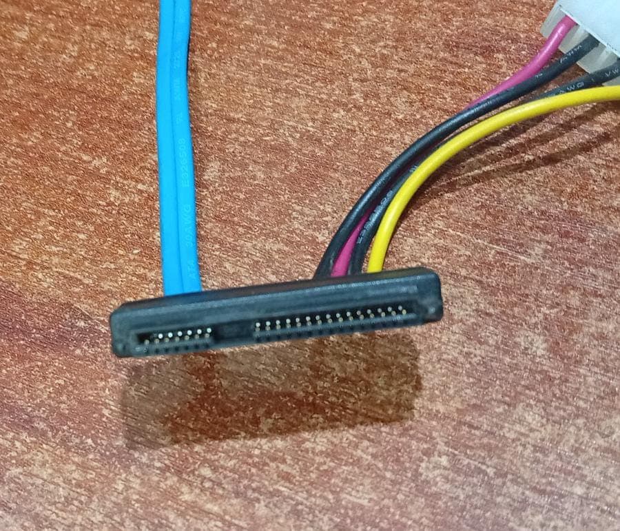Adaptador Cable Conector Molex 4 Pin → Ventilador 2 Pines 12 V – PC / Fuentes — imagen 5