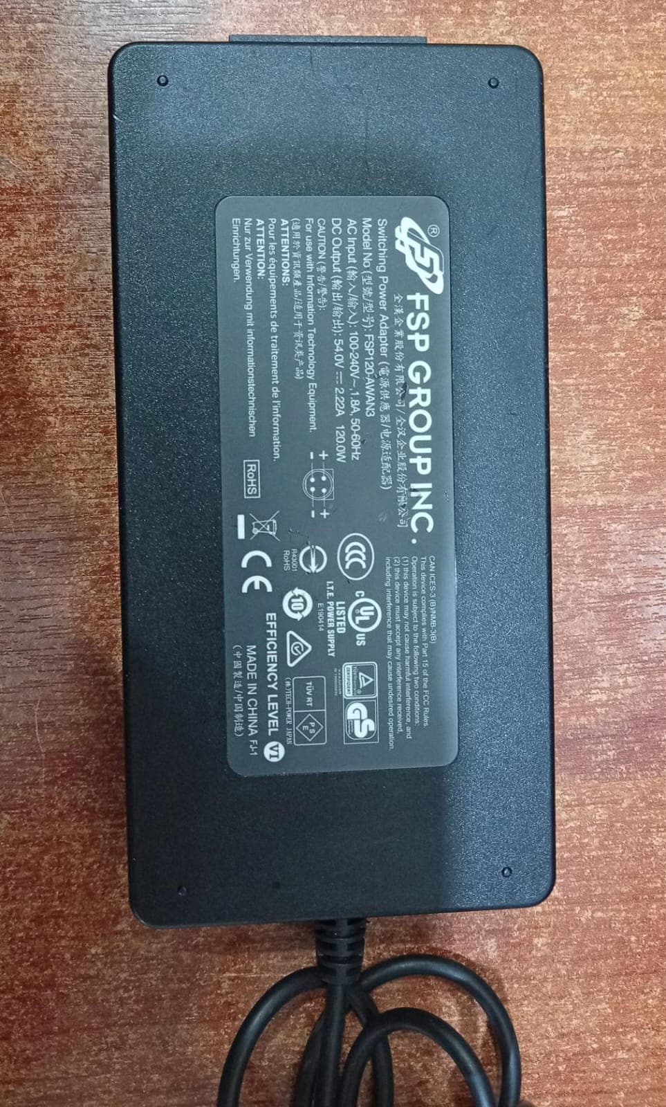 Adaptador de corriente FSP Group FSP120-AWAN3 54V 2.22A 120W conector 4 pines DIN — imagen 2