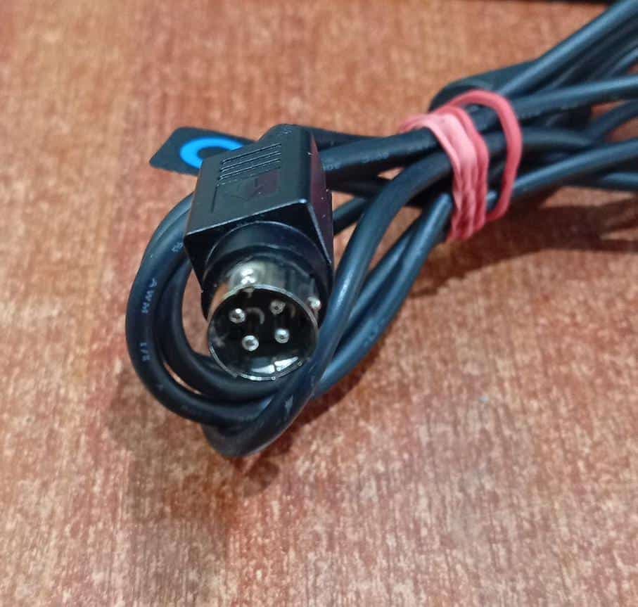 Adaptador de corriente FSP Group FSP120-AWAN3 54V 2.22A 120W conector 4 pines DIN — imagen 3