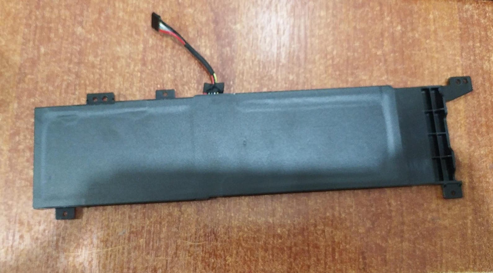 Batería LENOVO L22D2PG2 38Wh 7.68V para V14 G4 Y V15 G4 — imagen 2