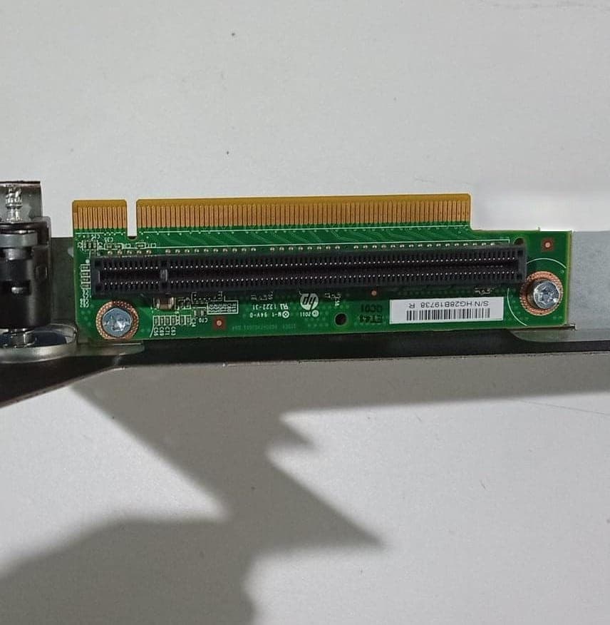 Bracket / Riser PCIe HP 671352-001 DL360p Gen8 x16 + x8 seminuevo — imagen 5