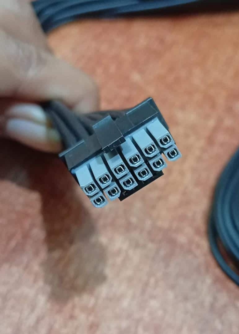 Cable alimentación GPU 12 pines macho‑macho para tarjeta gráfica / fuente ATX - CORSAIR — imagen 3