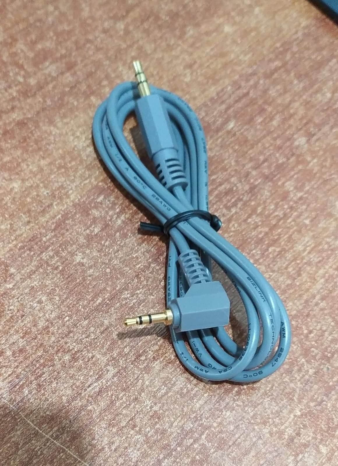Cable Auxiliar de Audio | Mini Jack Macho a Jack Macho | 1m | Gris — imagen 3