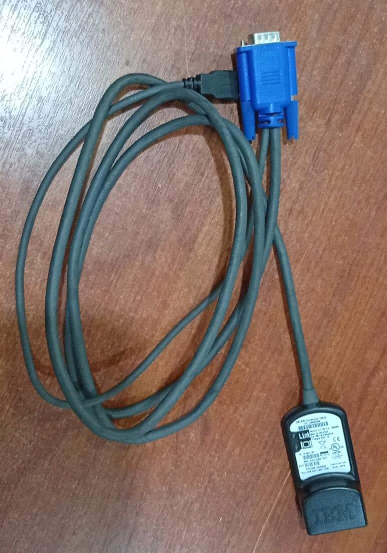 Cable Conversor KVM USB a VGA IBM 39M2899 / 39M2909 para Servidores BladeCenter — imagen 1