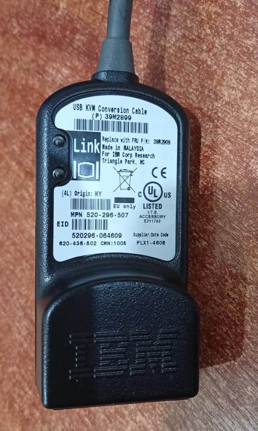 Cable Conversor KVM USB a VGA IBM 39M2899 / 39M2909 para Servidores BladeCenter — imagen 3