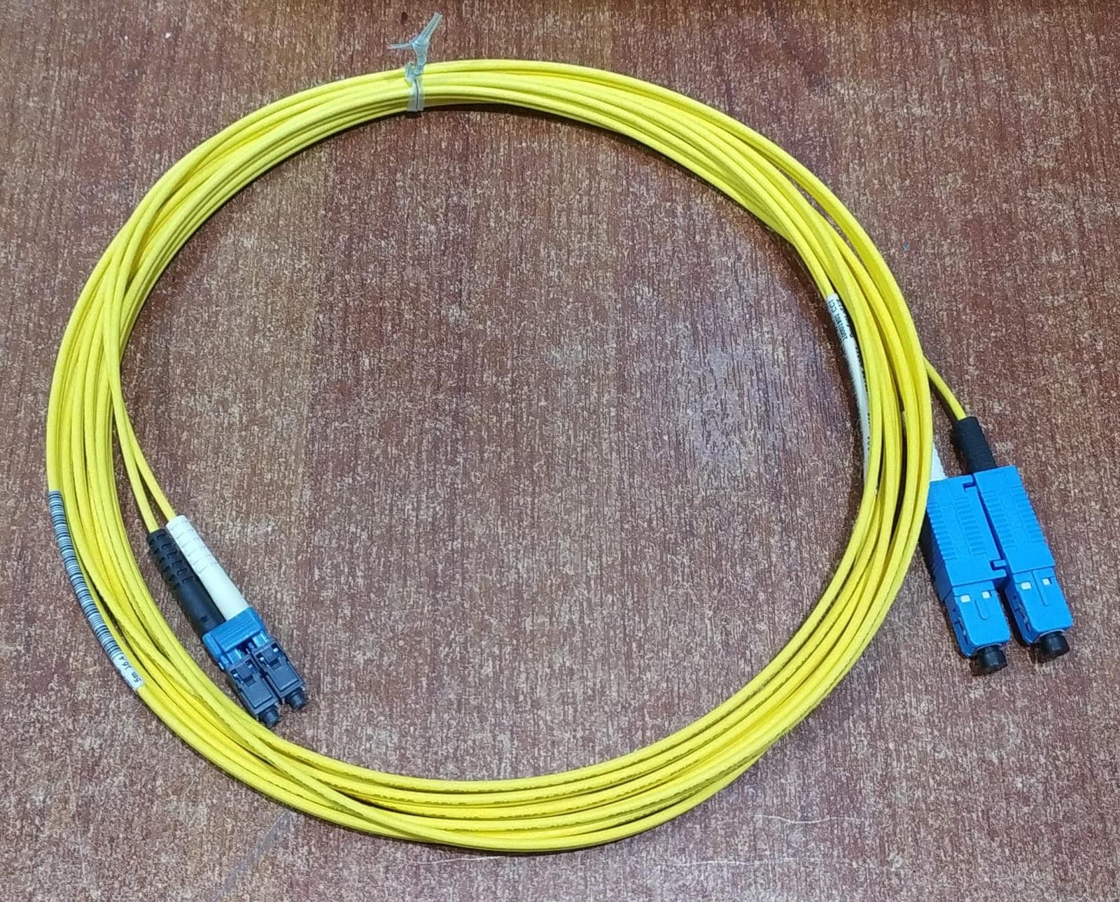 Cable de Fibra Óptica HPE 542108-001 LC a SC 5m Monomodo 9/125µm (Compatible con Fibre Channel) — imagen 1