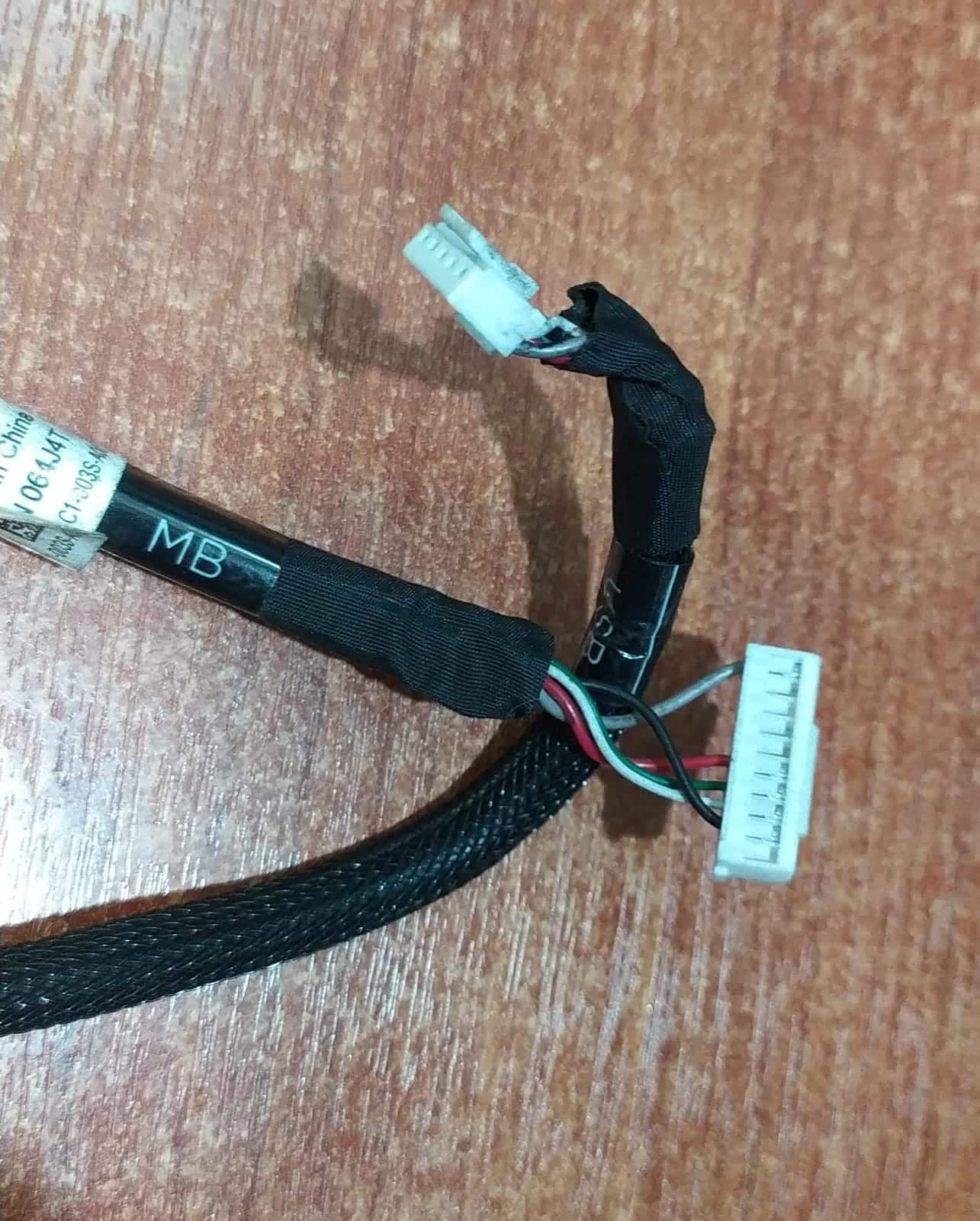 Cable interno seminuevo Dell PowerEdge (DP/N 064J4T) – señal USB para R720/R720xd — imagen 2