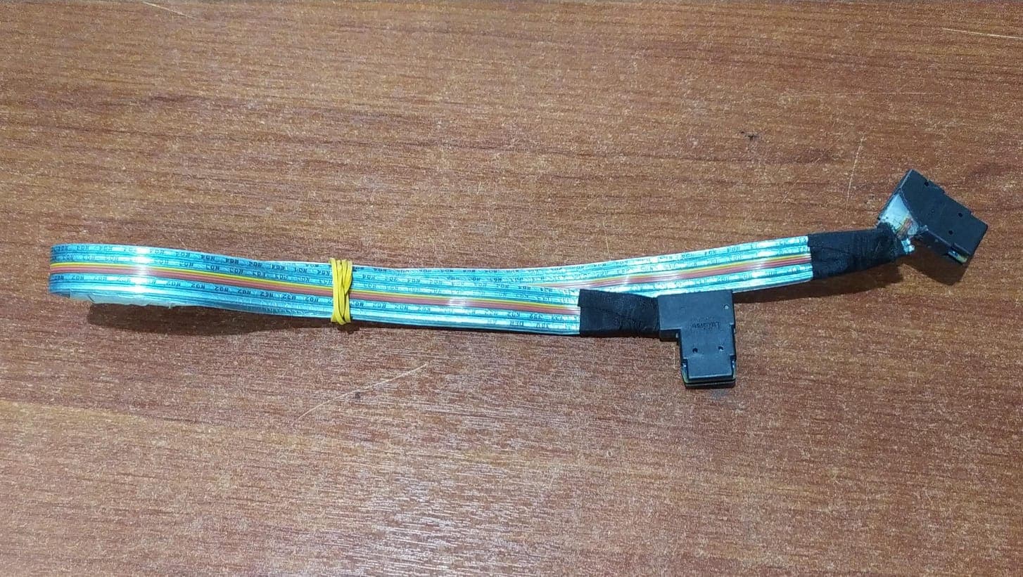 Cable Mini-SAS HP 667875-001 / 6017B0310903 – 64 cm SFF-8087 Angular – Solo Repuesto — imagen 2