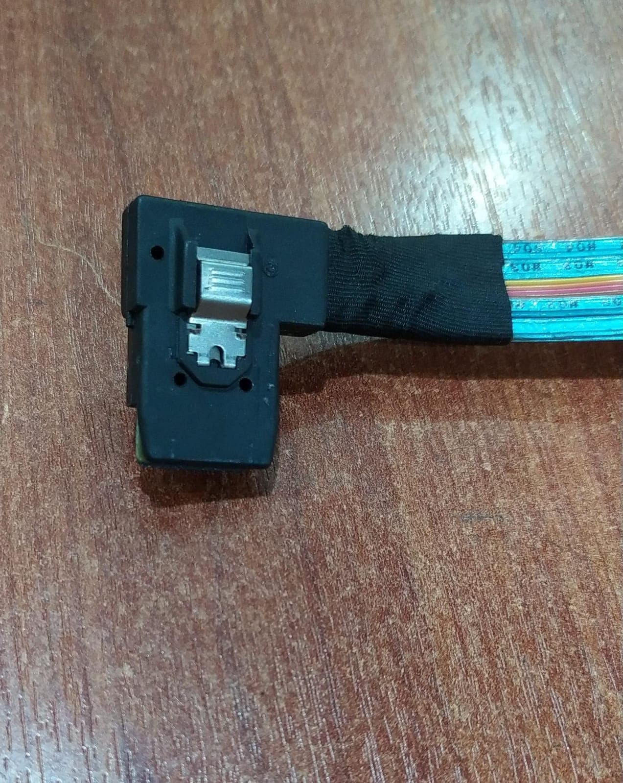 Cable Mini‑SAS HP 667875‑001 / 6017B0310903 – HP ProLiant DL360p Gen8 – 64 cm SFF‑8087 Angular — imagen 5