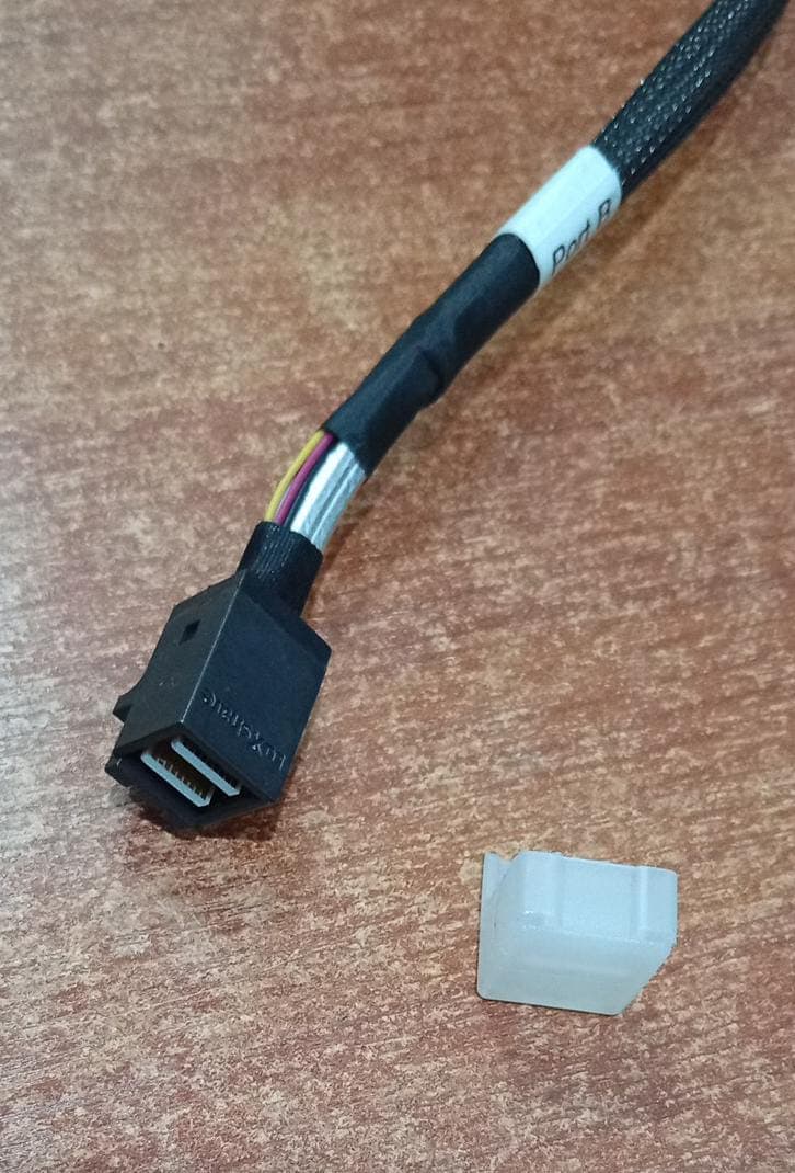 Cable Mini SAS Luxshare 04050807 SFF-8087 a SFF-8643 HD 60cm Nuevo — imagen 2
