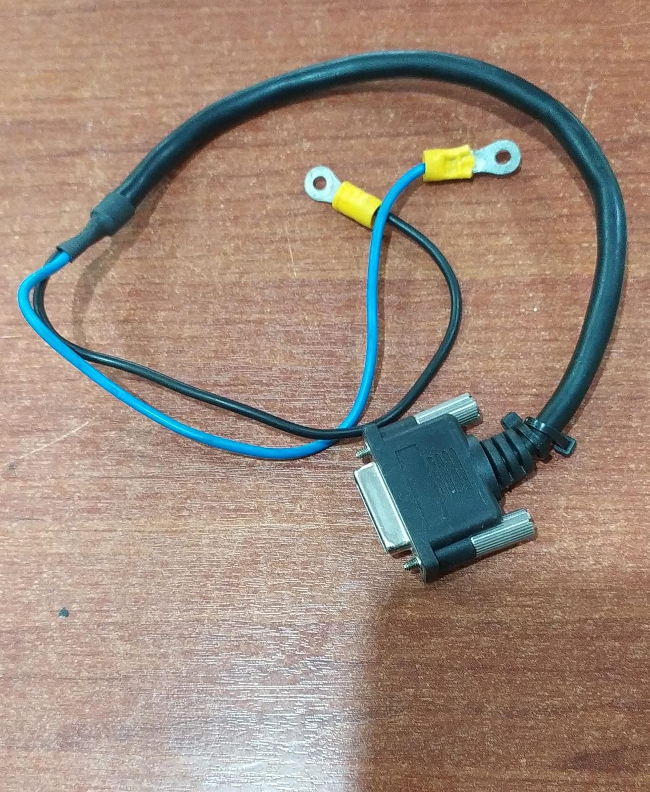 Cable ZTE BBU 8200/8300 – 48 V DC – DB-4W2 Hembra – 5 pines – 40 cm — imagen 1