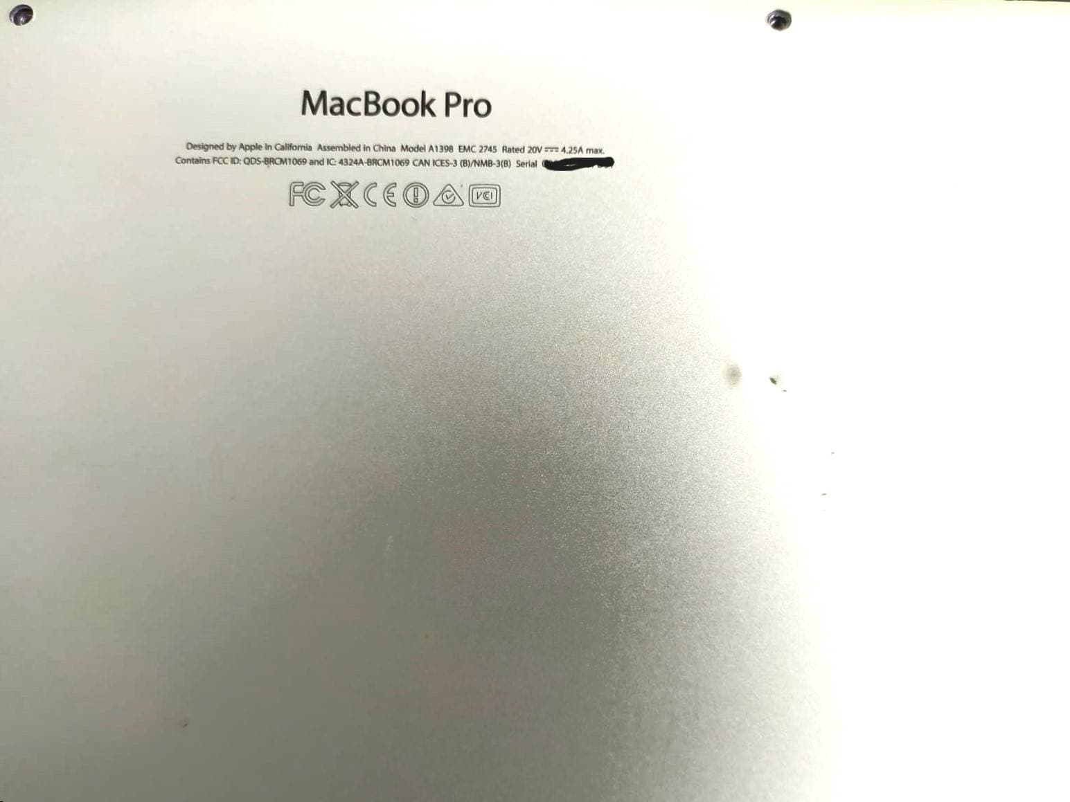 CARCASA INFERIOR APPLE MACBOOK PRO 15" RETINA 2012-2013 SEMINUEVA — imagen 3