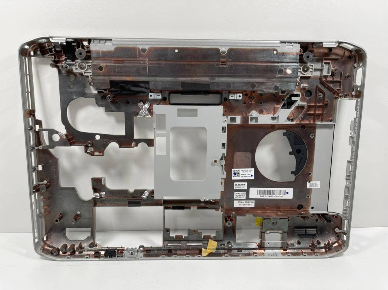 Carcasa inferior Dell 5420 1a22j2400-ghc-g — imagen 3