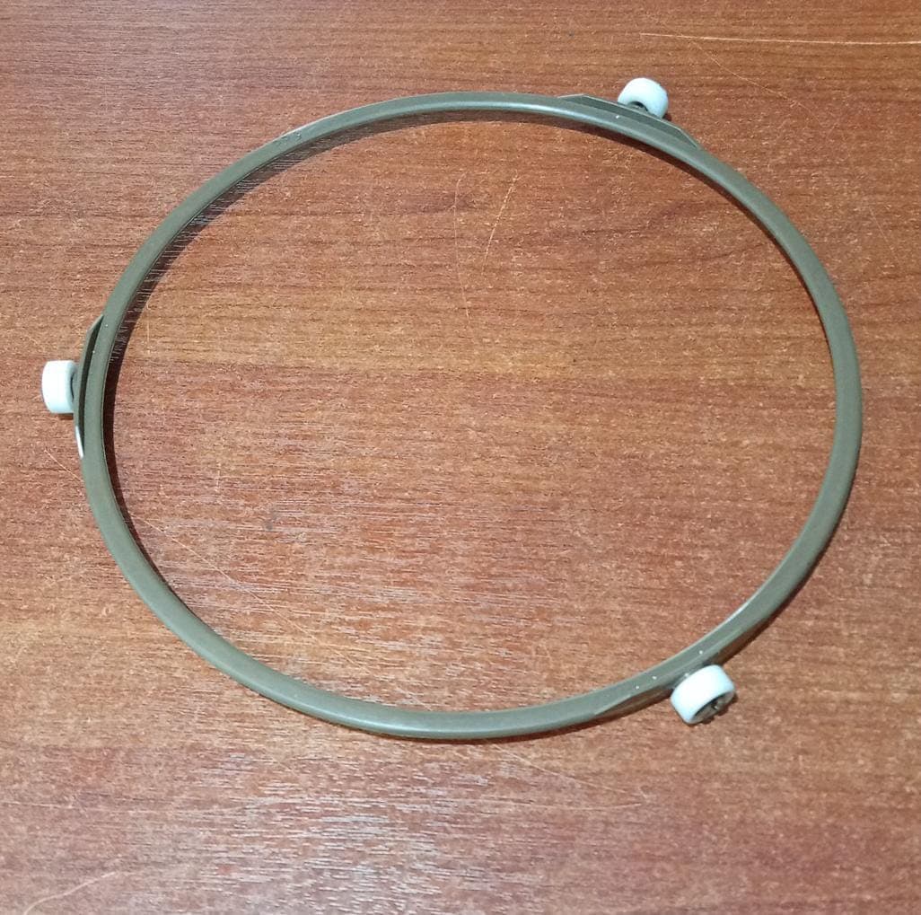 Carrito / aro con ruedas para plato de microondas 18 cm – soporte giratorio seminuevo — imagen 1