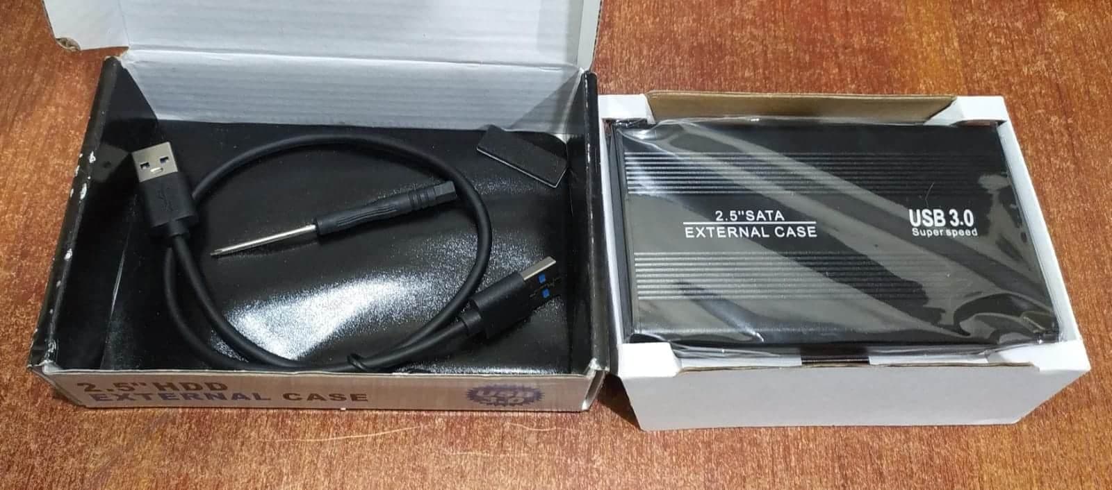 Case (ESTUCHE EXTERNO) USB 3.0 SuperSpeed 2.5″ SATA HDD/SSD CASE (Plug‑and‑Play) — imagen 2
