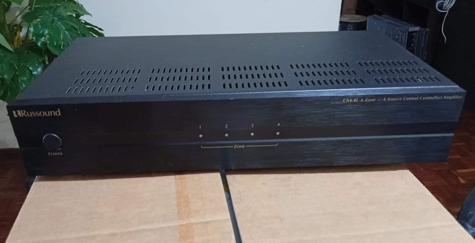 Central de Audio Multizona Russound CA4.4i – 4 Zonas / 4 Fuentes — imagen 2
