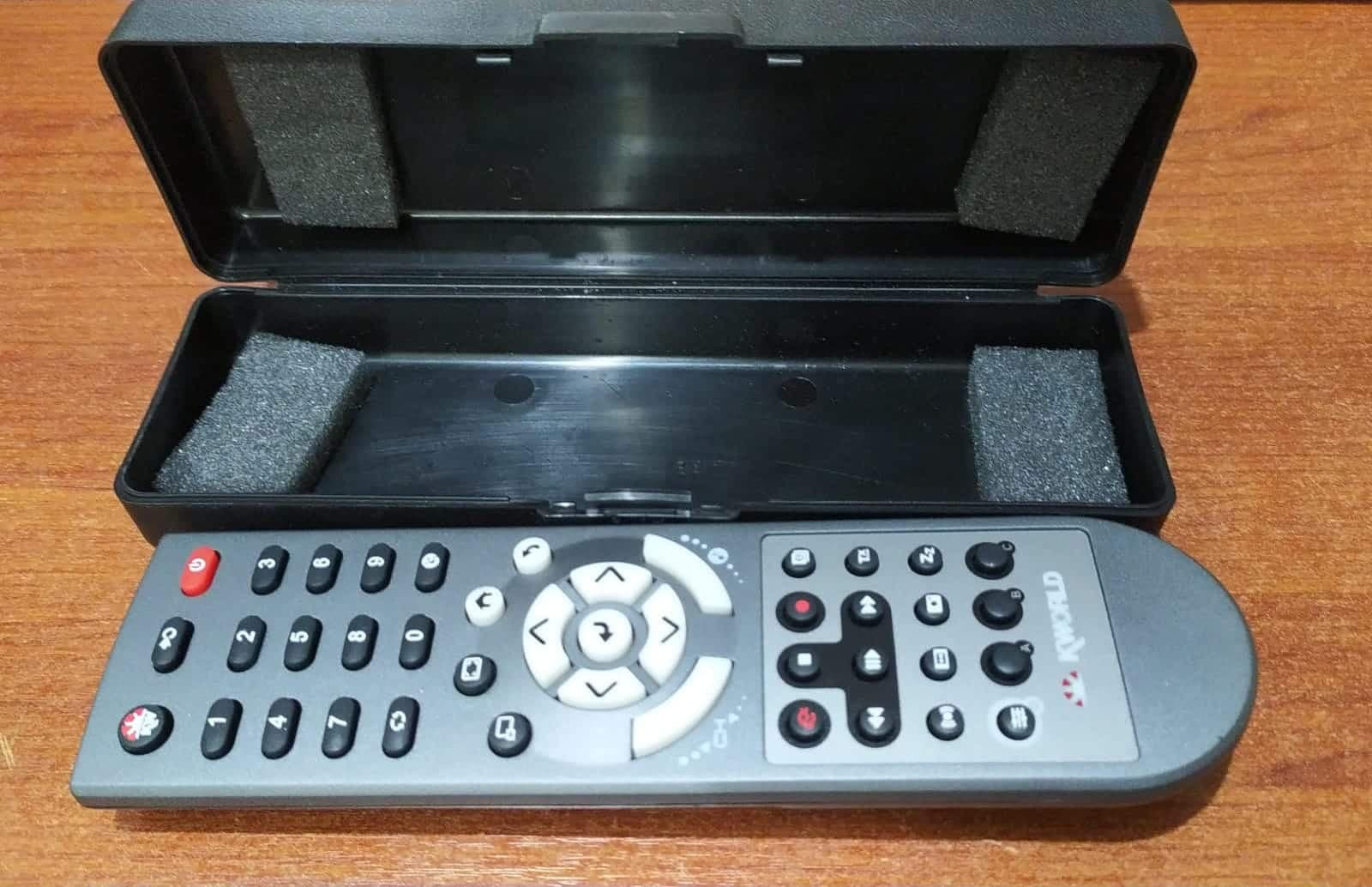 Control Remoto KWORLD UM4 – Compatible con DVBT210SE — imagen 1
