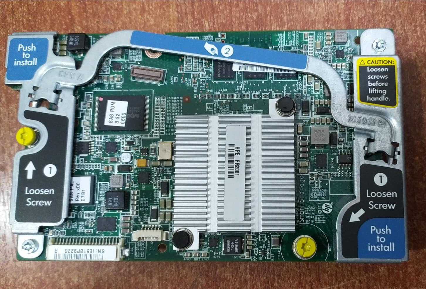 Controlador RAID HP Smart Array P220i 6G SAS 670026‑001 – Seminuevo (BLE‑GEN8) — imagen 1
