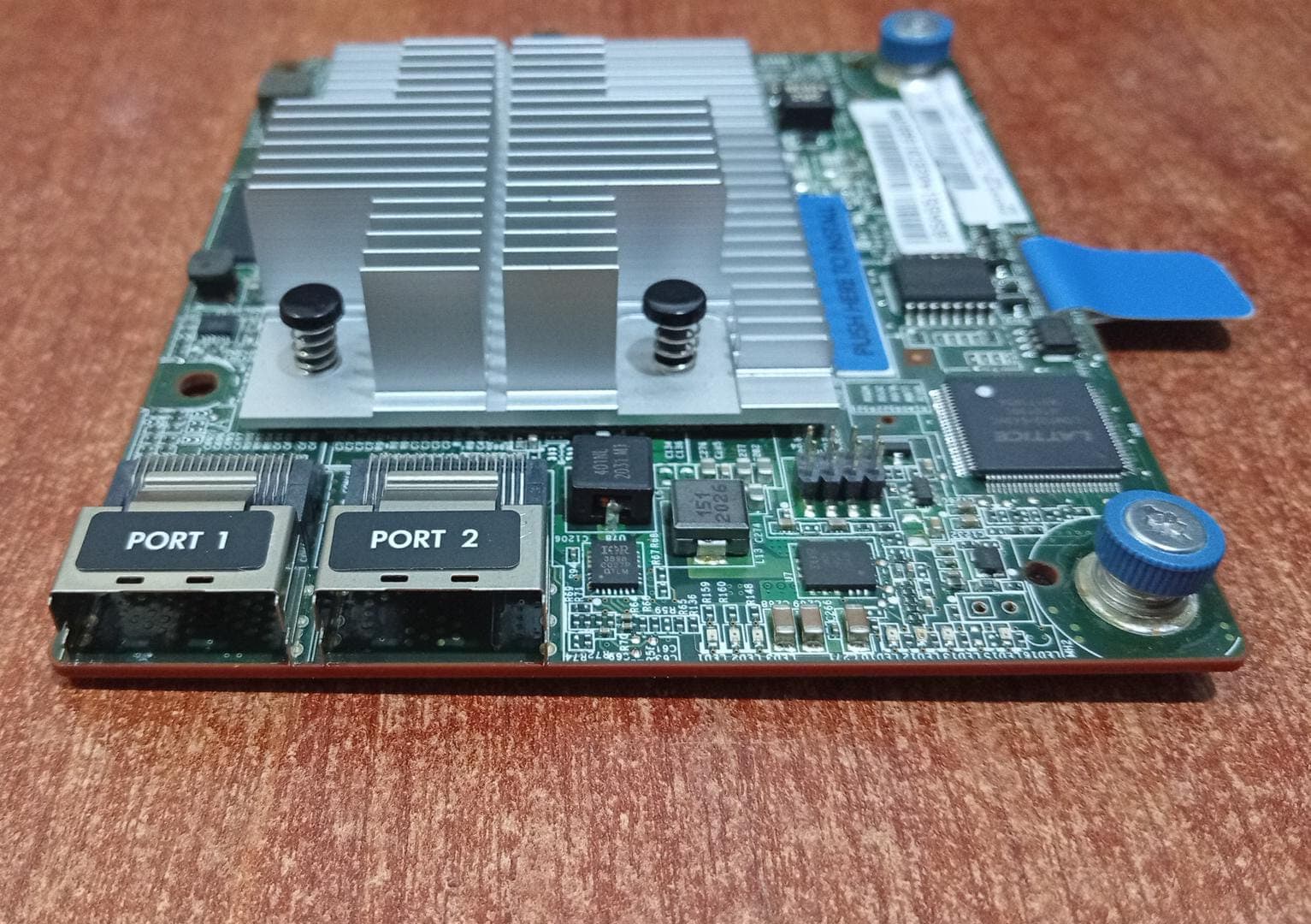 Controlador RAID HPE Smart Array P408i‐a SR Gen10 12Gb/s SAS (2GB Cache) – 836260‐002 — imagen 2