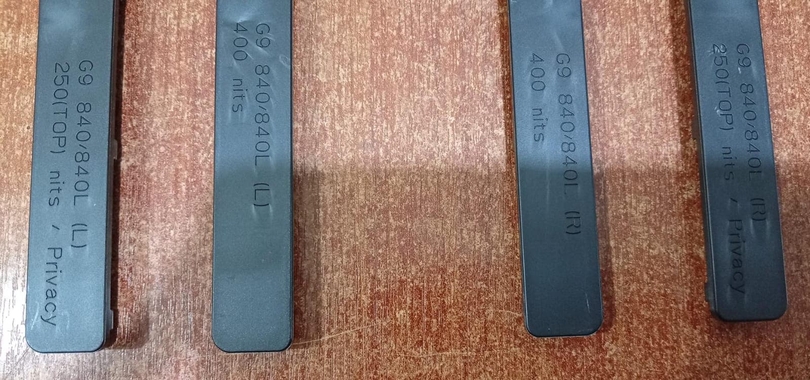 Cubierta Bisagra Izquierda y Derecha HP G9 840/840L (250 nits / Privacy) — imagen 7