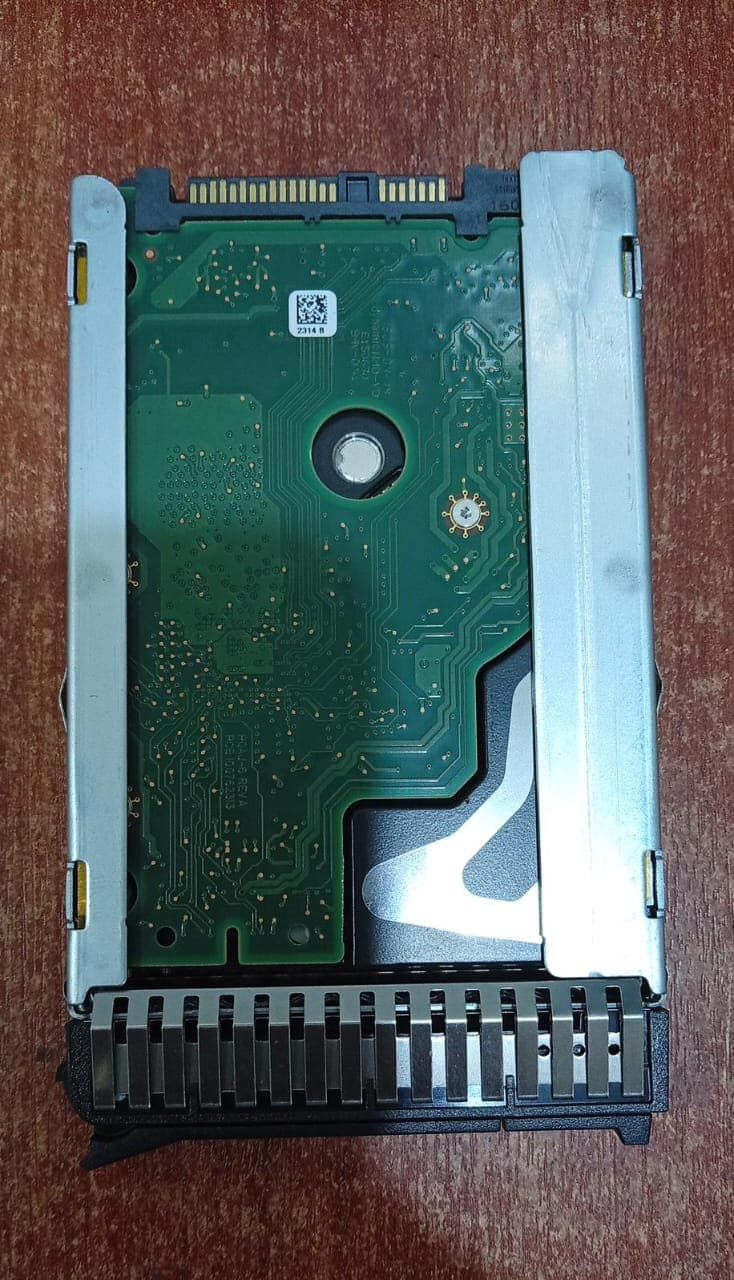 Disco duro 300 GB Seagate ST300MM0006 2.5" SAS 10K RPM 6Gb/s / Nuevo — imagen 3
