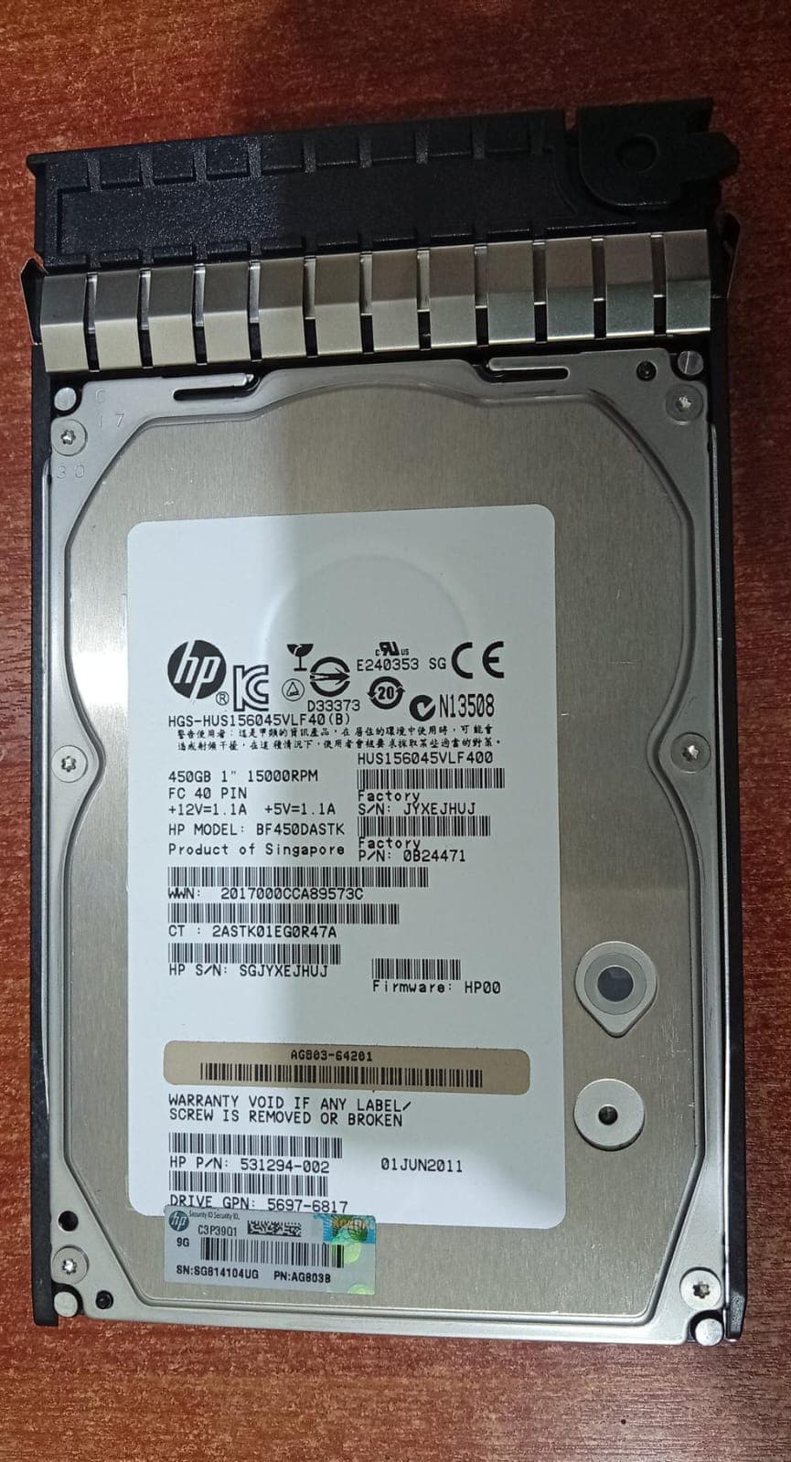 Disco Duro HP HGS-HUS156045VLF40 (B) 450GB SAS 15K RPM Fibre Channel 3.5" con Caddy 454412-001 — imagen 1
