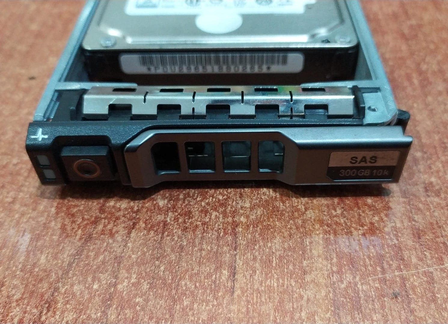 Disco Duro SAS 6 Gbps Dell AL13SEB300 300 GB 10 K RPM – Compatible RAID y servidores — imagen 3