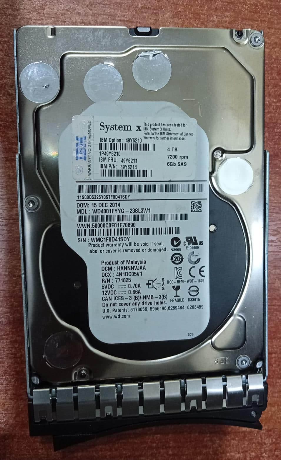 Disco Duro Servidor Western Digital WD4001FYYG 4TB 7200RPM SAS 3.5” + Caddy IBM — imagen 1