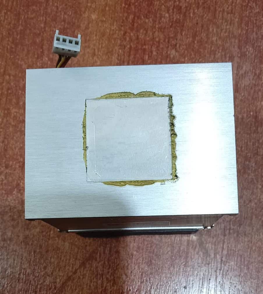 Disipador con Ventilador AVC F7015B12H 12V 0.3A para CPU HP 294988-001 - Usado — imagen 4