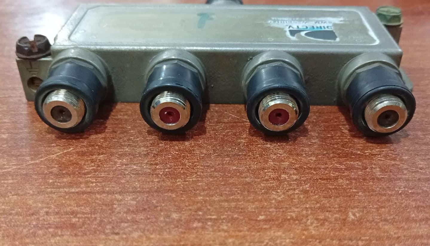 Divisor SWM 4‑Vías Banda Ancha para Señal Satelital – Conector Coaxial — imagen 3