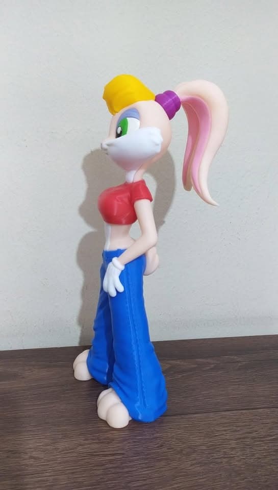 Figura de Lola Bunny Urbana Impresa 3D (altura 28cm) — imagen 2