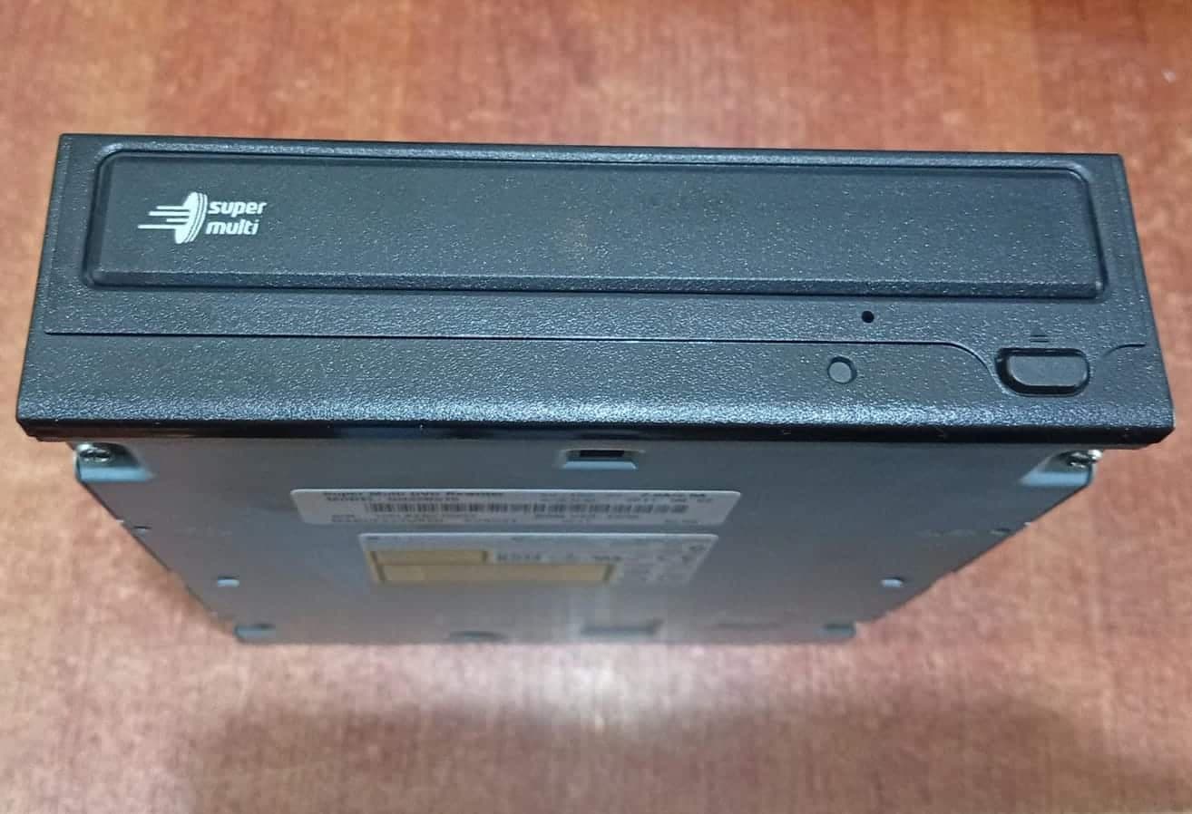 Grabadora DVD LG GH22NS70 Super Multi SATA 22X Interna — imagen 1