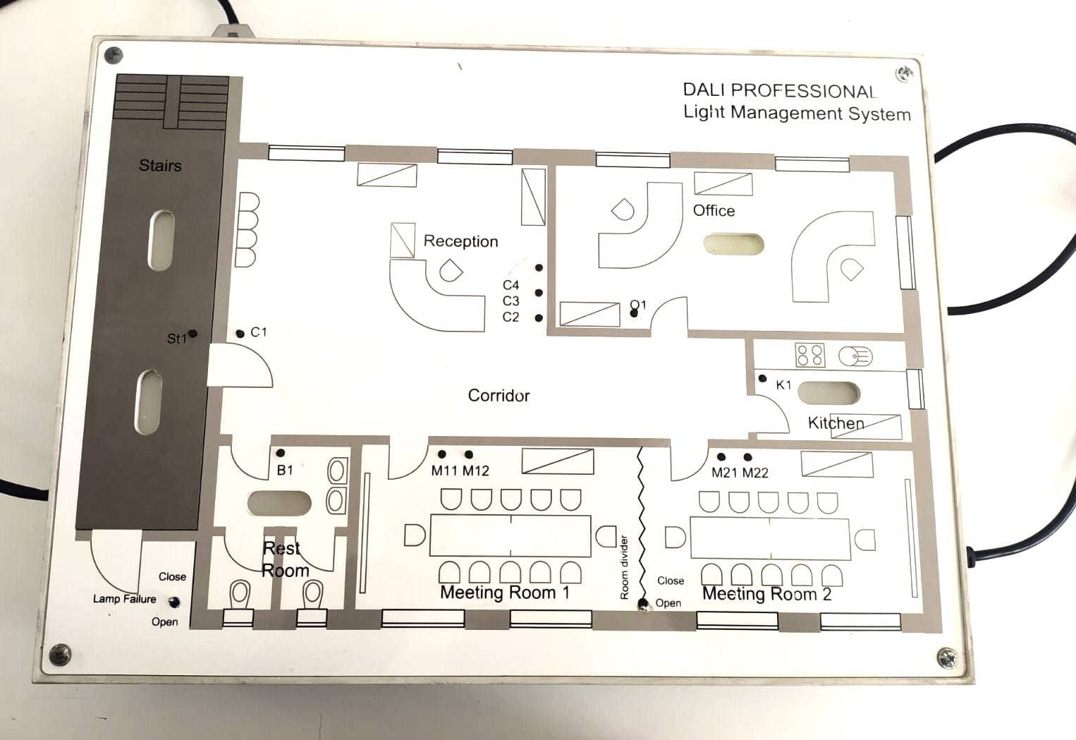 MAQUETA PARA PROYECTO DE INSTALACIÓN ELÉCTRICA INTELIGENTE — imagen 2