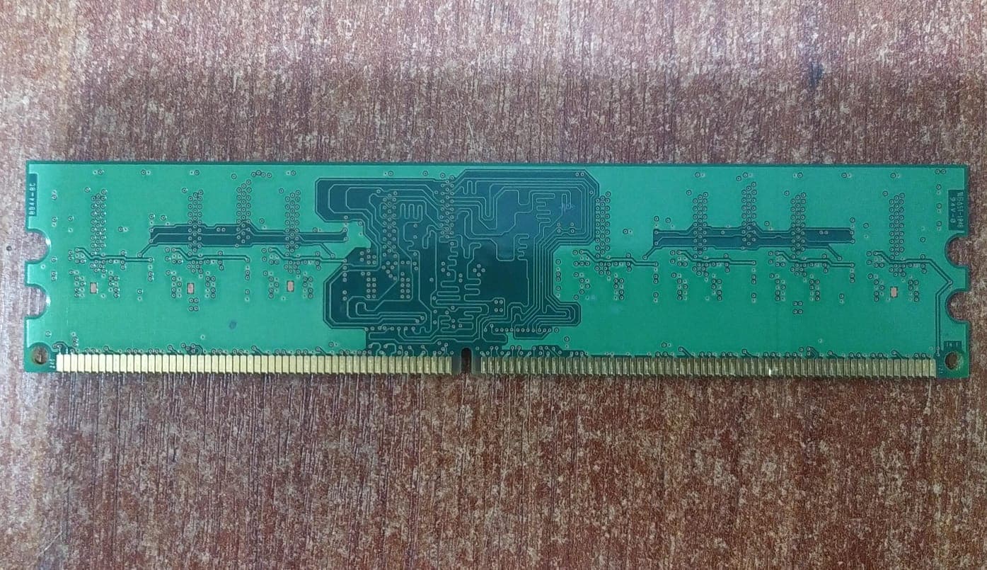Memoria RAM 1 GB Hynix HYMP112U64CP8‑S6 DDR2‑800MHz PC2‑6400 — imagen 2