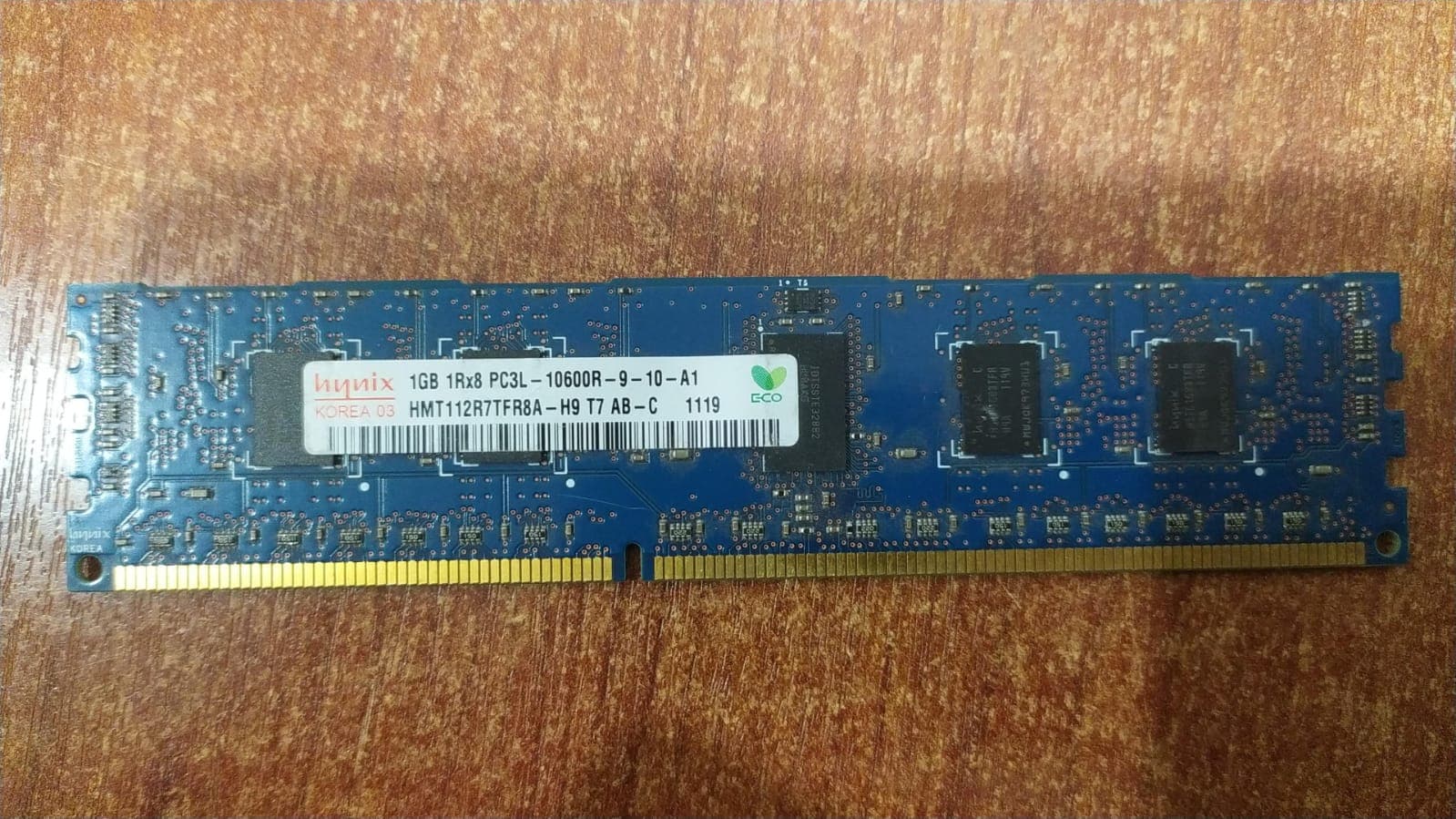 Memoria RAM Hynix HMT112R7TFR8A‑H9 1GB PC3L‑10600R (Seminueva) — imagen 1