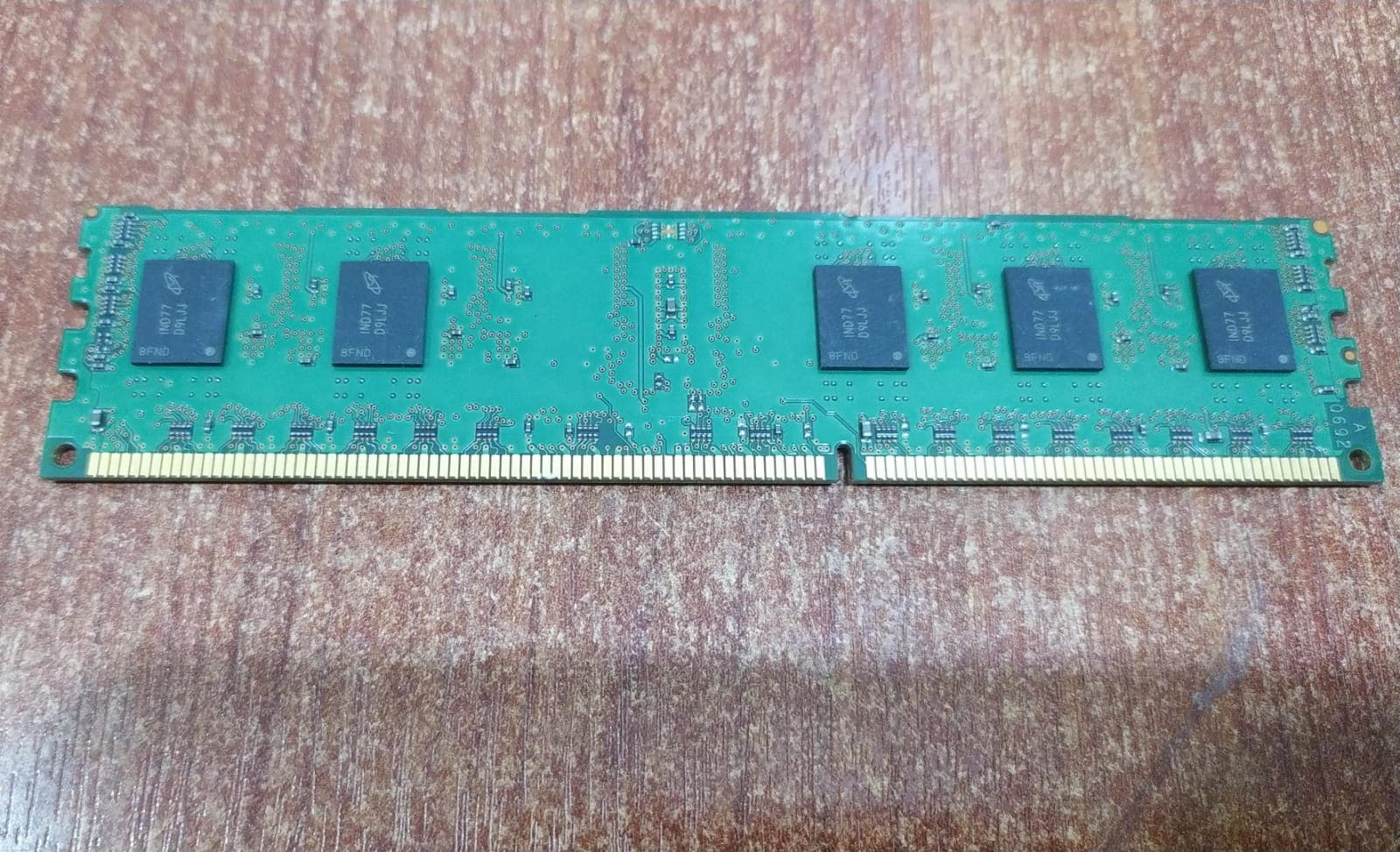 Memoria RAM Micron MT9KSF25672PZ‑1G4D1DD 2 GB ECC Registered PC3L‑10600R — imagen 2