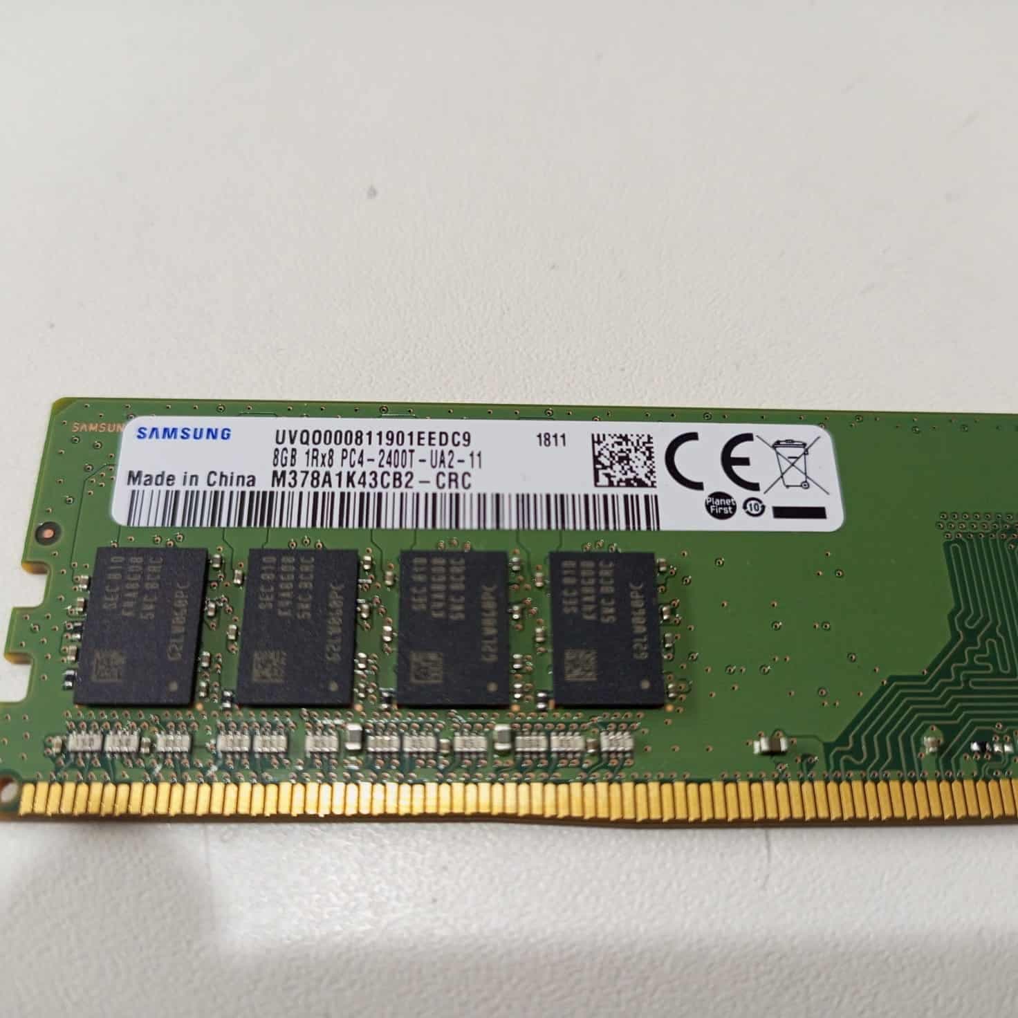 Memoria RAM Samsung 8GB DDR4 2400MHz PC4-2400T Desktop UDIMM — imagen 2