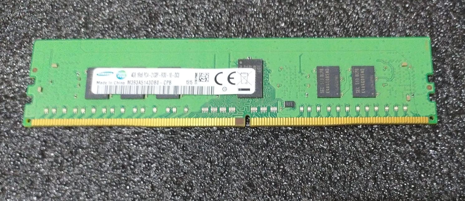 Memoria RAM Samsung M393A5143DB0‑CPB 4 GB DDR4‑2133 ECC Registered RDIMM — imagen 1