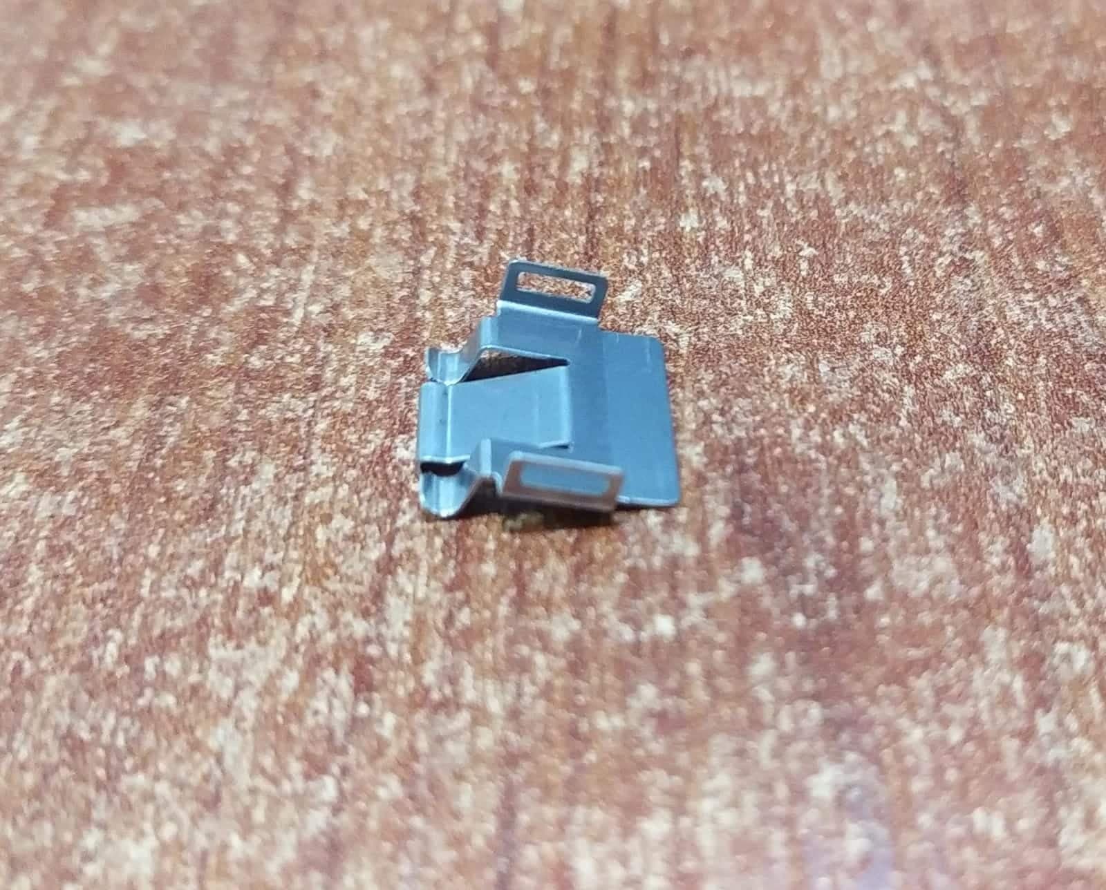 Metal Clip Keystone Nexans LANmark‑7 N429.620 | Adaptador Snap‑In a formato Keystone | Nuevo — imagen 1