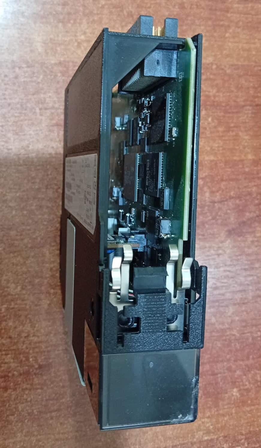 Módulo Allen-Bradley 1756-L72 ControlLogix 4MB | Para Repuestos (Sin Llave de Seguridad) — imagen 6