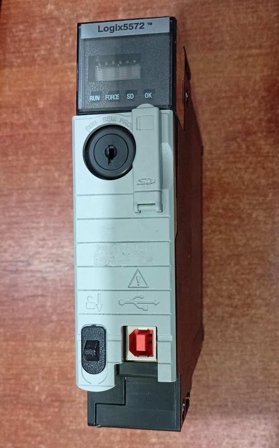 Módulo Allen-Bradley 1756-L72 ControlLogix 4MB | Para Repuestos (Sin Llave de Seguridad) — imagen 2