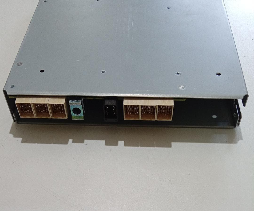 Módulo de Expansión Canister IBM Storwize V3700 ESM SAS 6Gbps (00Y2527 / 00L4598) (2 Puertos) — imagen 7