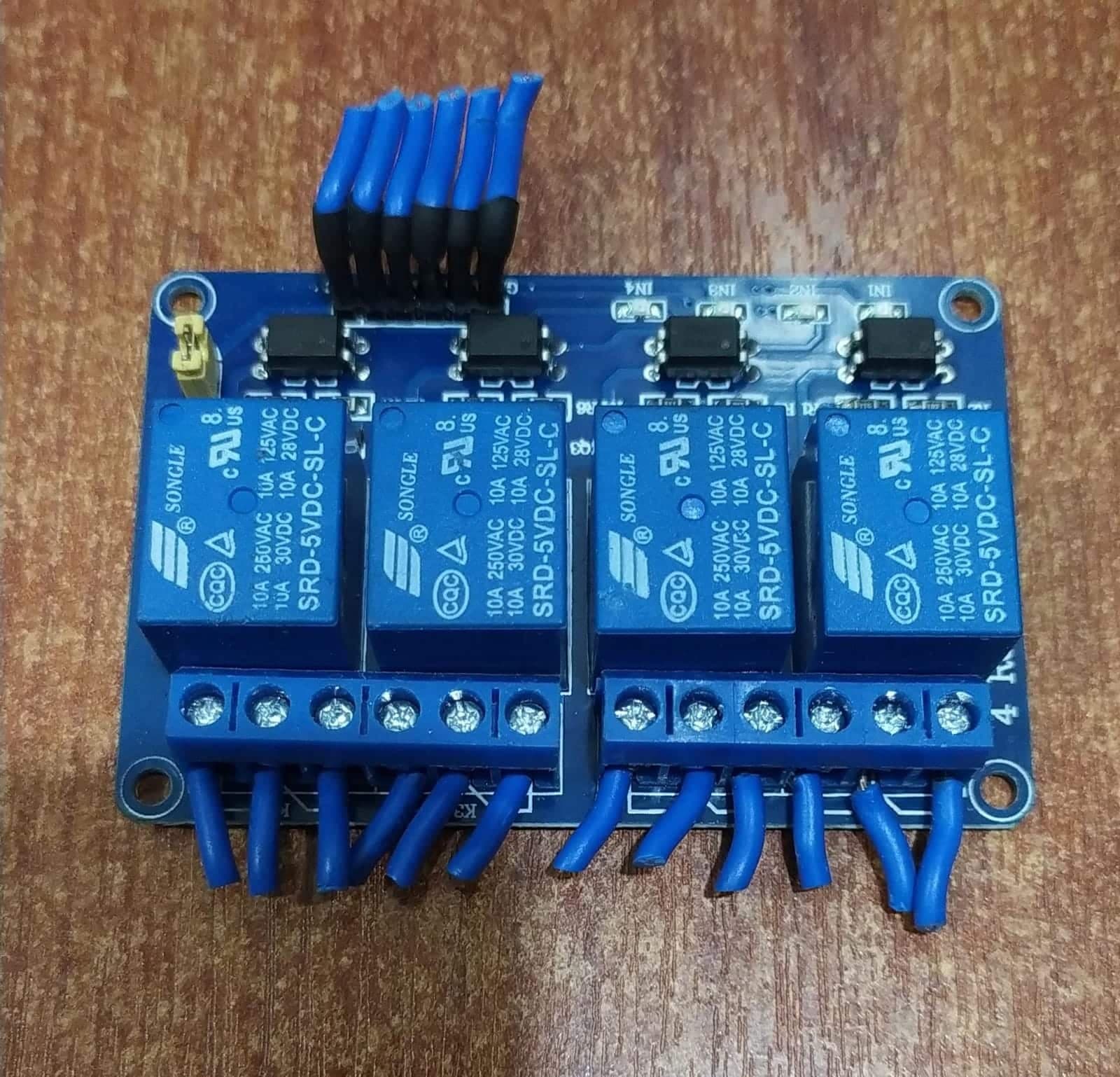 Módulo Relé 4 Canales 5 V SRD‑05VDC‑SL‑C – Optoacoplador – Compatible Arduino/Raspberry Pi — imagen 1