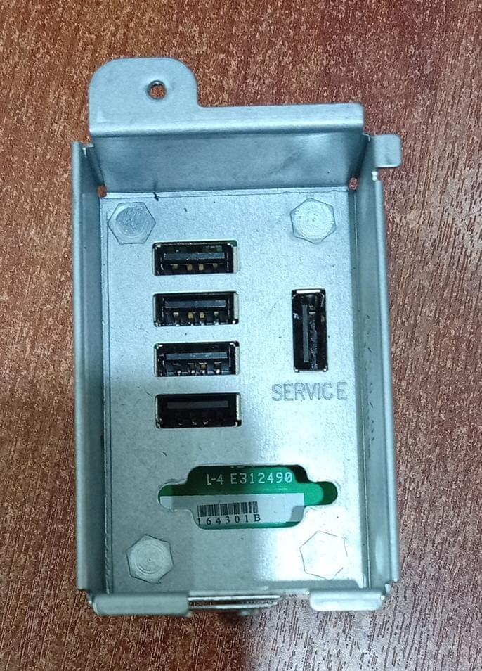 Módulo USB múltiple San Shing BM6945‑01C | Panel 4 puertos I/O usado — imagen 1