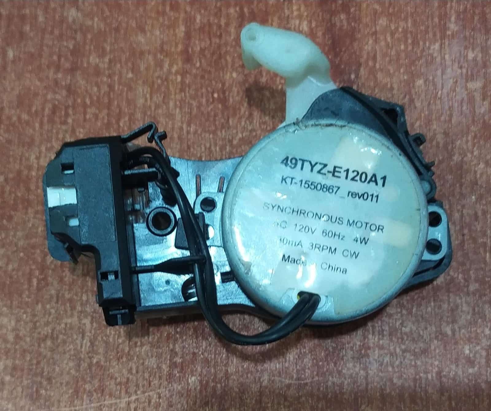 Motor sincrónico / actuador de cambio 49TYZ‑E120A1 / KT‑1550867_rev011 – 120V 60Hz – usado — imagen 1